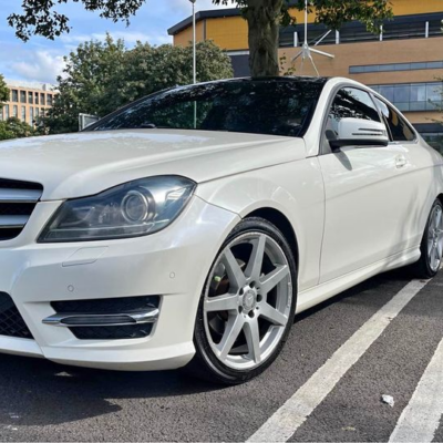 MERCEDES-BENZ C220 AMG SPORT ED PREM + CDI A ENGINE SIZE 2.2 Litres FUEL DIESEL BODY 2 DOOR COUPE TRANSMISSION AUTOMATIC SEATS 4 COLOUR WHITE REG DATE 24/03/2014 62000 Miles DY14 MFZ