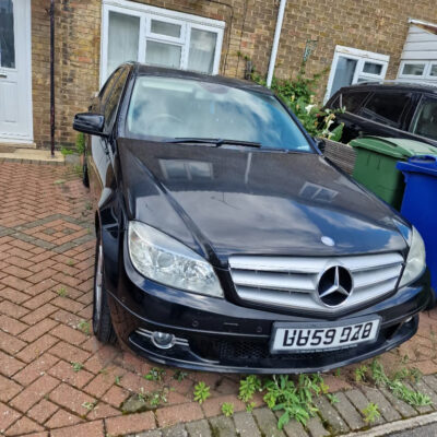 MERCEDES C200 SE CDI A Engine Size 2.1 Litres Fuel DIESEL Body 4 DOOR SALOON Transmission AUTOMATIC Seats 5 Colour BLACK Reg Date 01/09/2009 Mileage: 174200 Reg WU59PZO