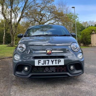 ABARTH 595 Engine Size 1.4 Litres Fuel PETROL Body 3 DOOR HATCHBACK Transmission MANUAL Seats 4 Colour GREY Reg Date 24/03/2017 Reg FJ17YTP