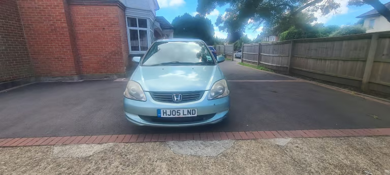 HONDA CIVIC VTEC EXECUTIVE Engine Size 1.6 Litres Fuel PETROL Body 5 DOOR HATCHBACK Transmission MANUAL Seats 5 Colour SILVER Reg Date 04/03/2005 Mileage: 144000 Reg HJ05LND