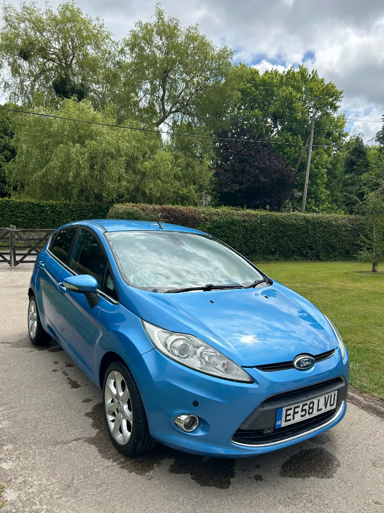 FORD FIESTA TITANIUM 90 TDCI Engine Size 1.6 Litres Fuel DIESEL Body 5 DOOR HATCHBACK Transmission MANUAL Seats 5 Colour BLUE Reg Date 13/02/2009 Mileage: 102000 Reg EF58LVU