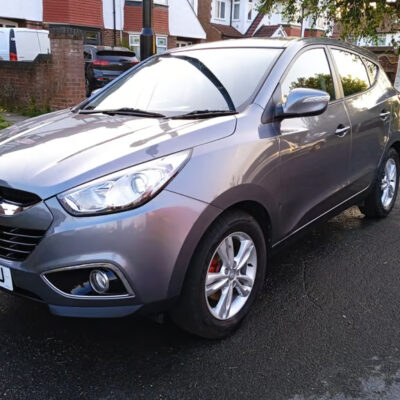 HYUNDAI IX35 GDI STYLE 2WD Engine Size 1.6 Litres Fuel PETROL Body 5 DOOR ESTATE Transmission MANUAL Seats 5 Colour GREY Reg Date 31/07/2013 Mileage: 63000 Reg WM13OEU