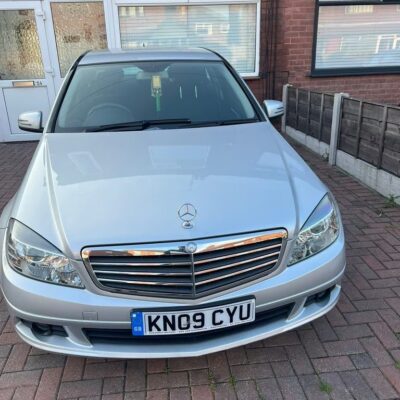 MERCEDES-BENZ C180 KOMP SE BLUEEFF-CY A Engine Size 1.6 Litres Fuel PETROL Body 4 DOOR SALOON Transmission AUTOMATIC Seats 5 Colour SILVER Reg Date 27/03/2009 Mileage: 132000 Reg KN09CYU